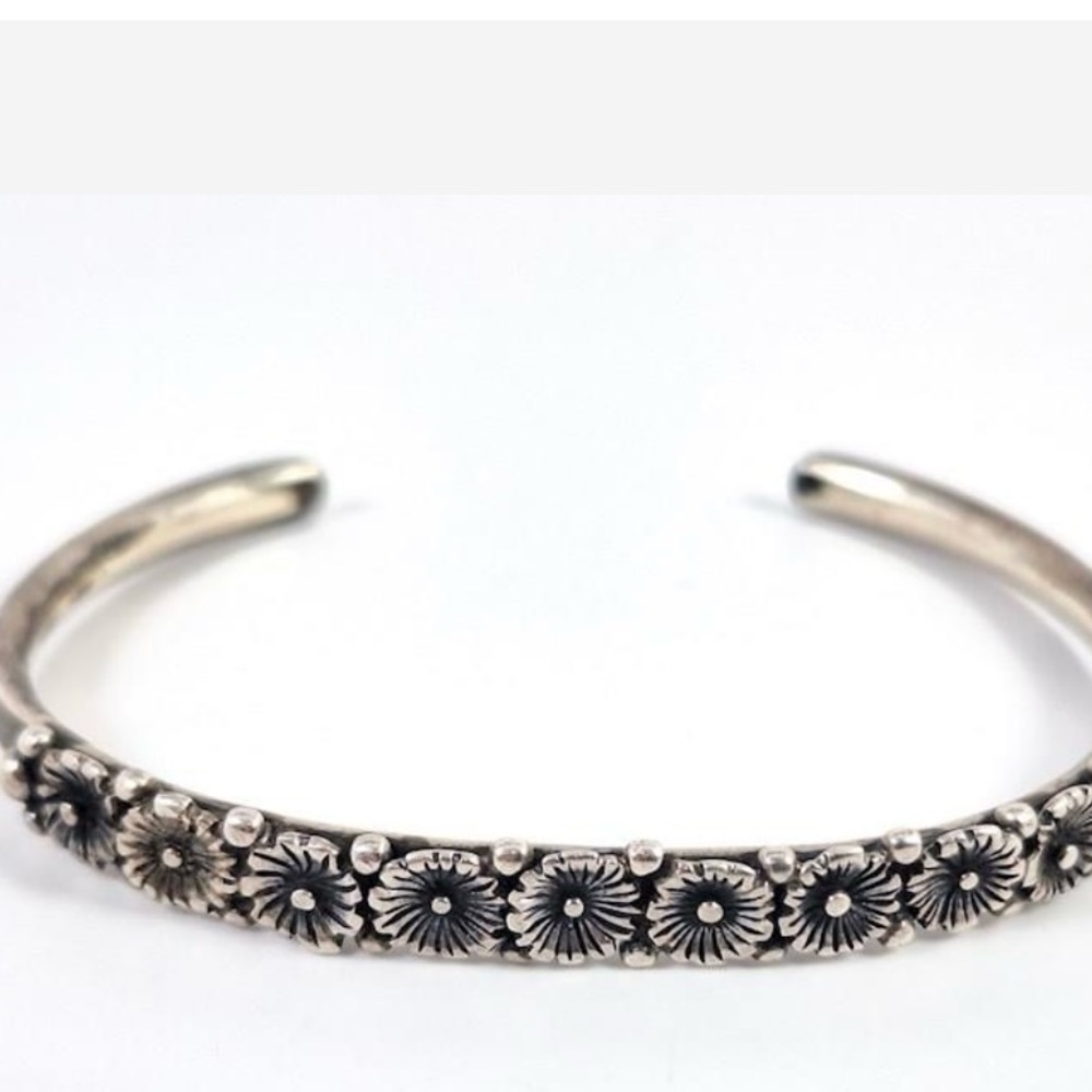 Vintage Navajo Sterling Silver Squash Blossom Cuff - Picture 3 of 11